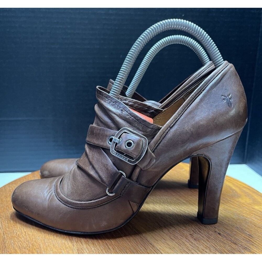 Frye Womens Sz 10M Brown Leather Allie Softy Pump Cross Strap Buckle Ankle Boots